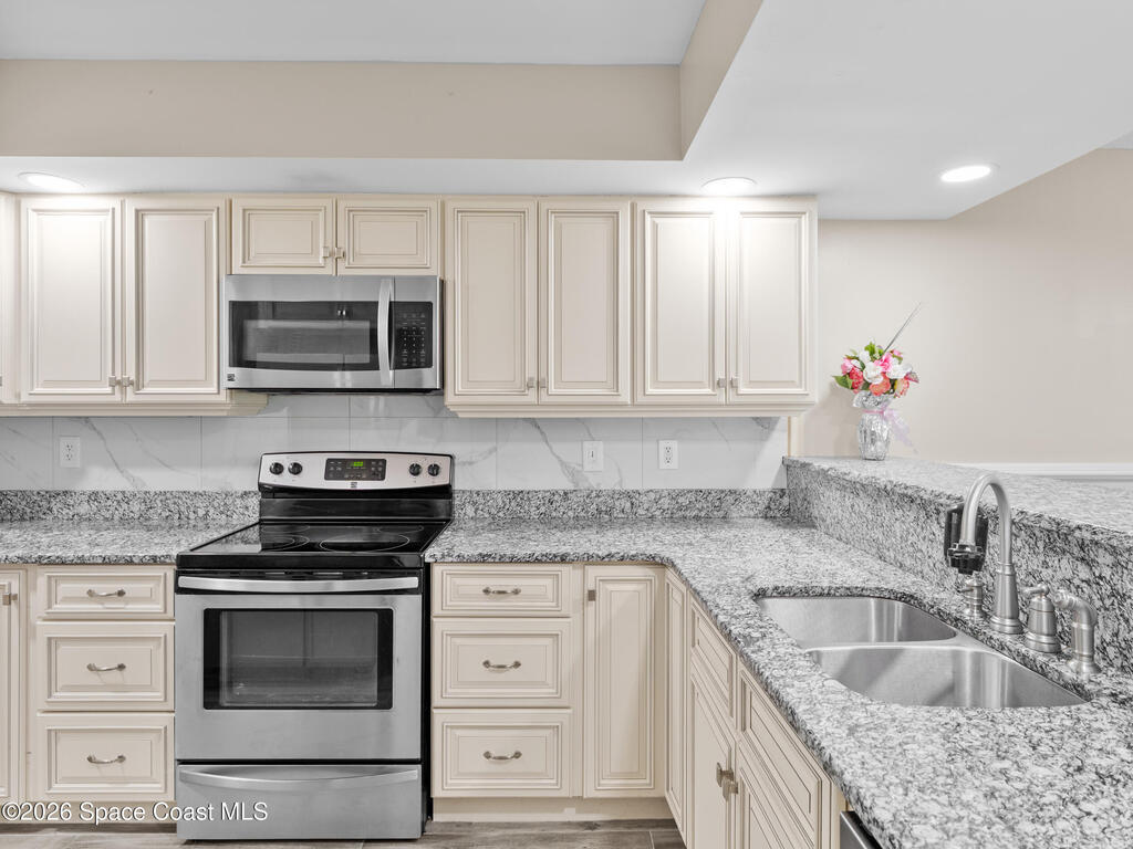 2140 Kings Cross Street, Titusville, FL 32796