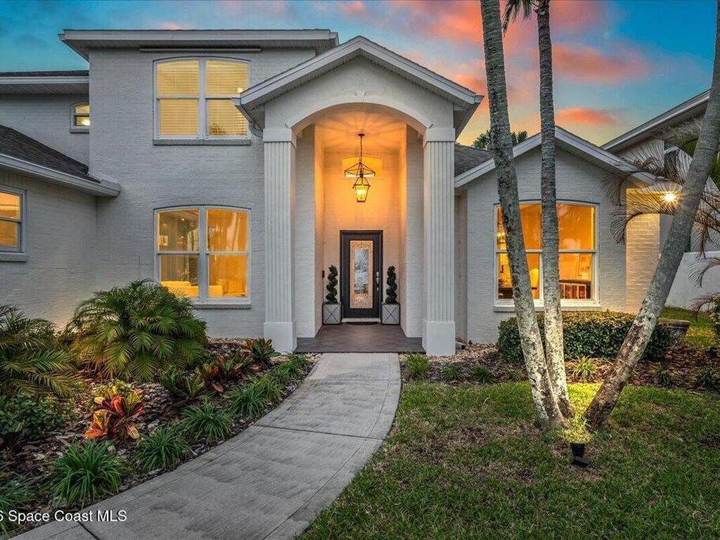 10710 S Tropical Trail, Merritt Island, FL 32952