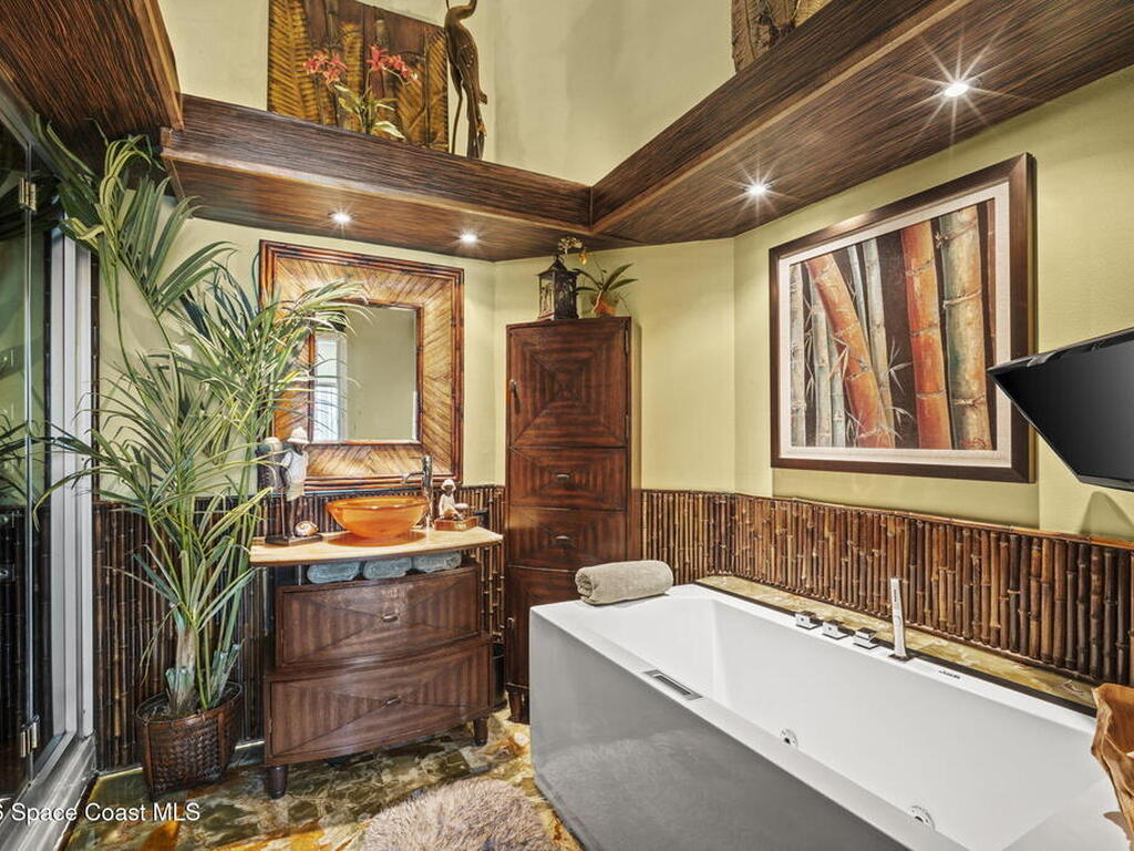 601 Monroe Avenue, Cape Canaveral, FL 32920