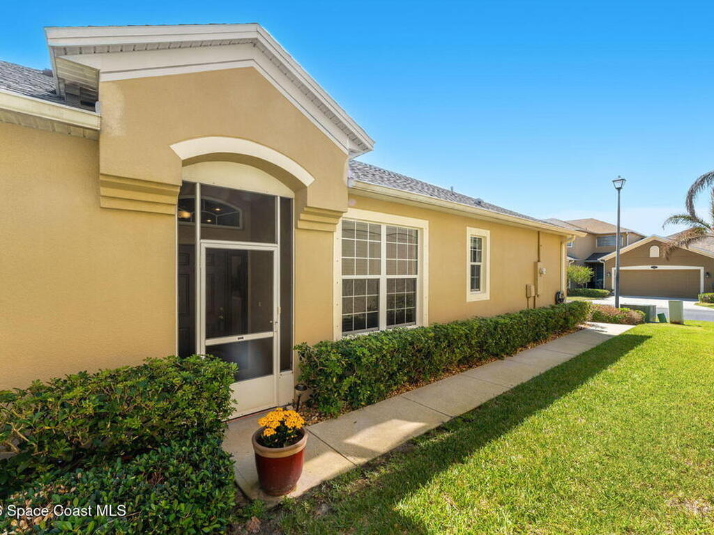 3351 Titanic Circle, Indialantic, FL 32903
