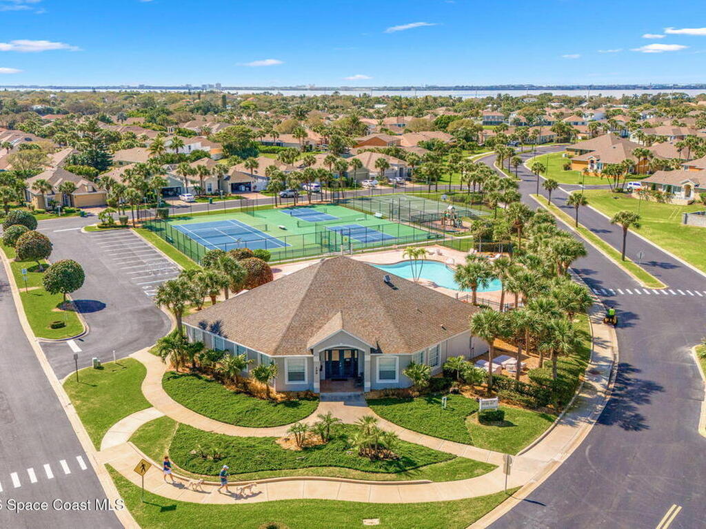 3351 Titanic Circle, Indialantic, FL 32903