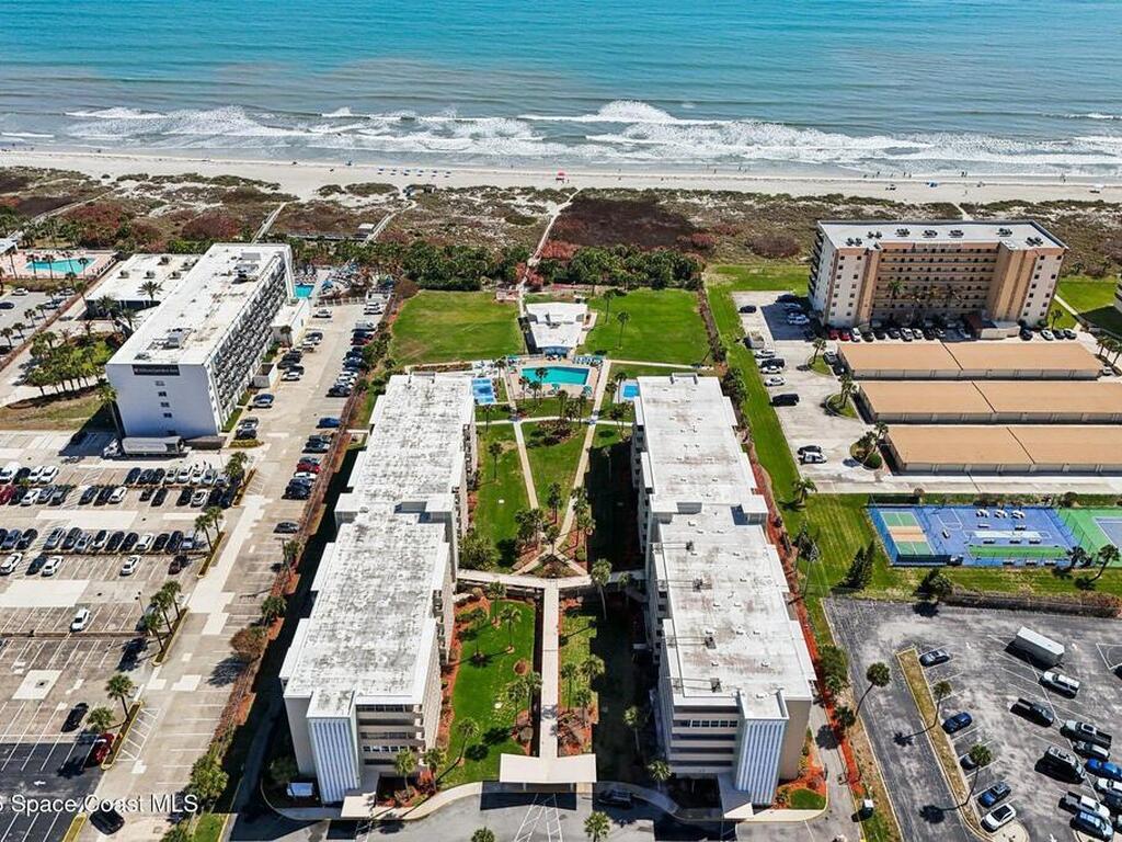 2020 N Atlantic Avenue, Cocoa Beach, FL 32931