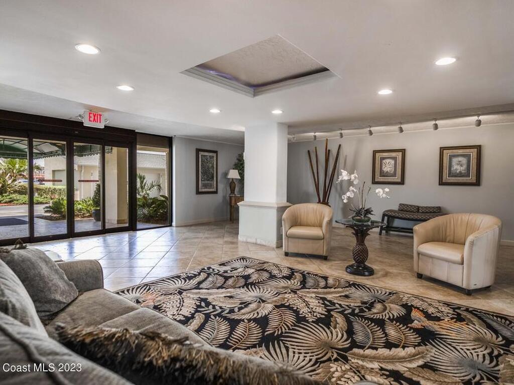 877 N Highway A1a, Indialantic, FL 32903