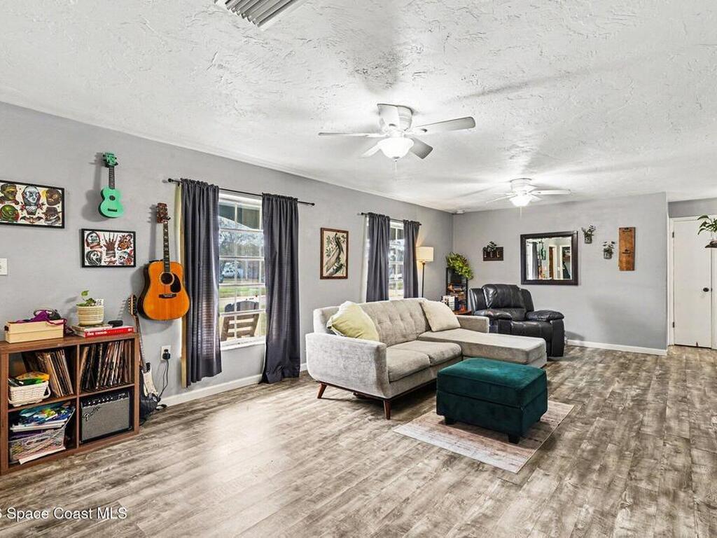 135 Skyline Boulevard, Merritt Island, FL 32953