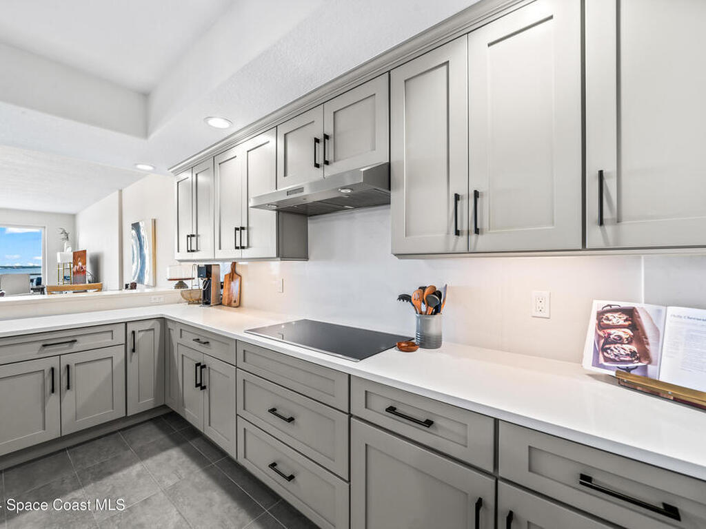 1465 S Harbor City Boulevard, Melbourne, FL 32901