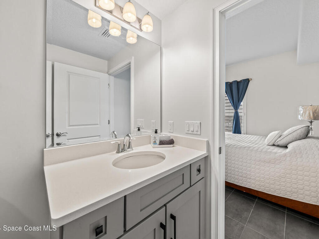 1465 S Harbor City Boulevard, Melbourne, FL 32901