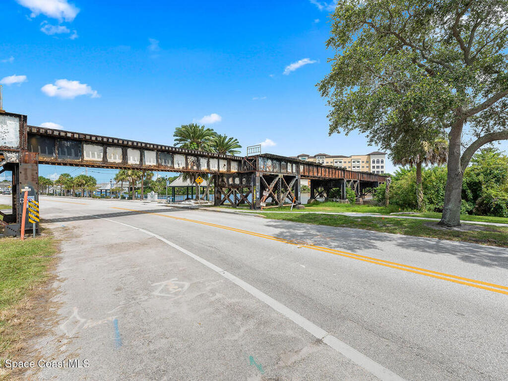 1465 S Harbor City Boulevard, Melbourne, FL 32901