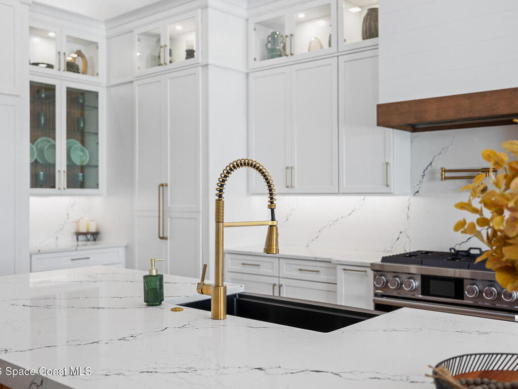 8350 Waxwing Cr Circle, Melbourne, FL 32940