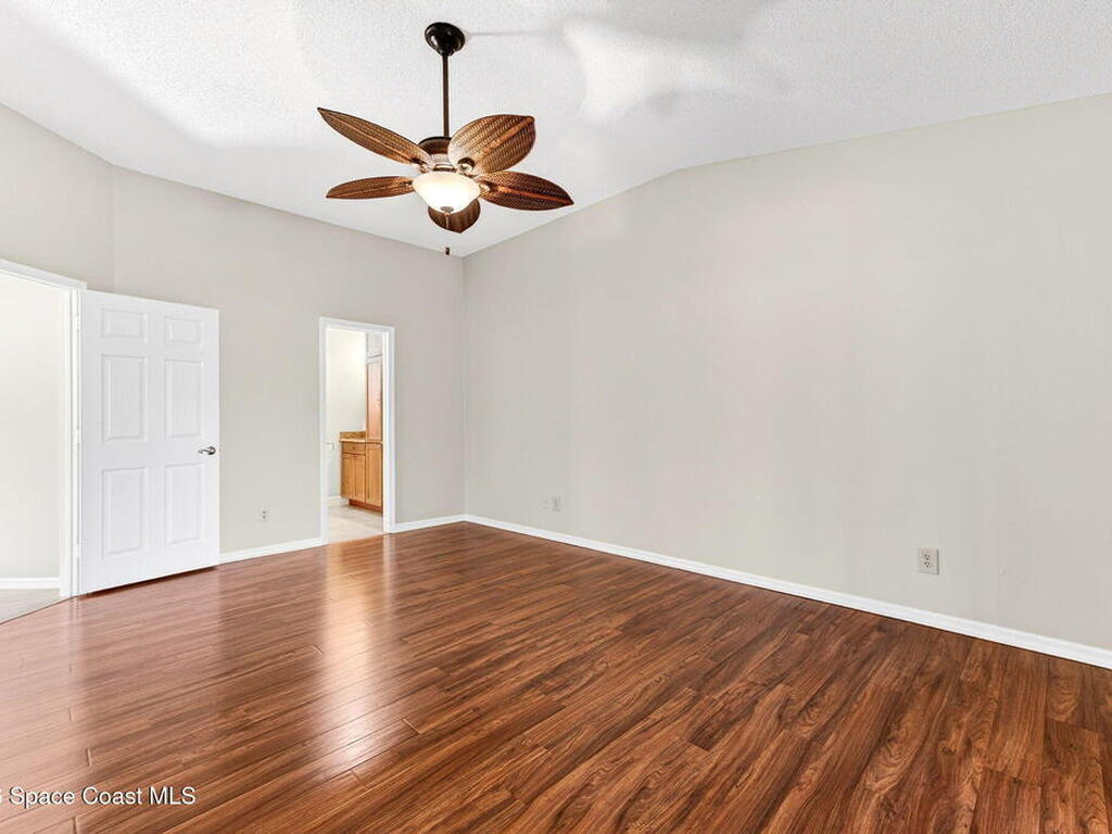 810 Parkside Place, Indian Harbour Beach, FL 32937