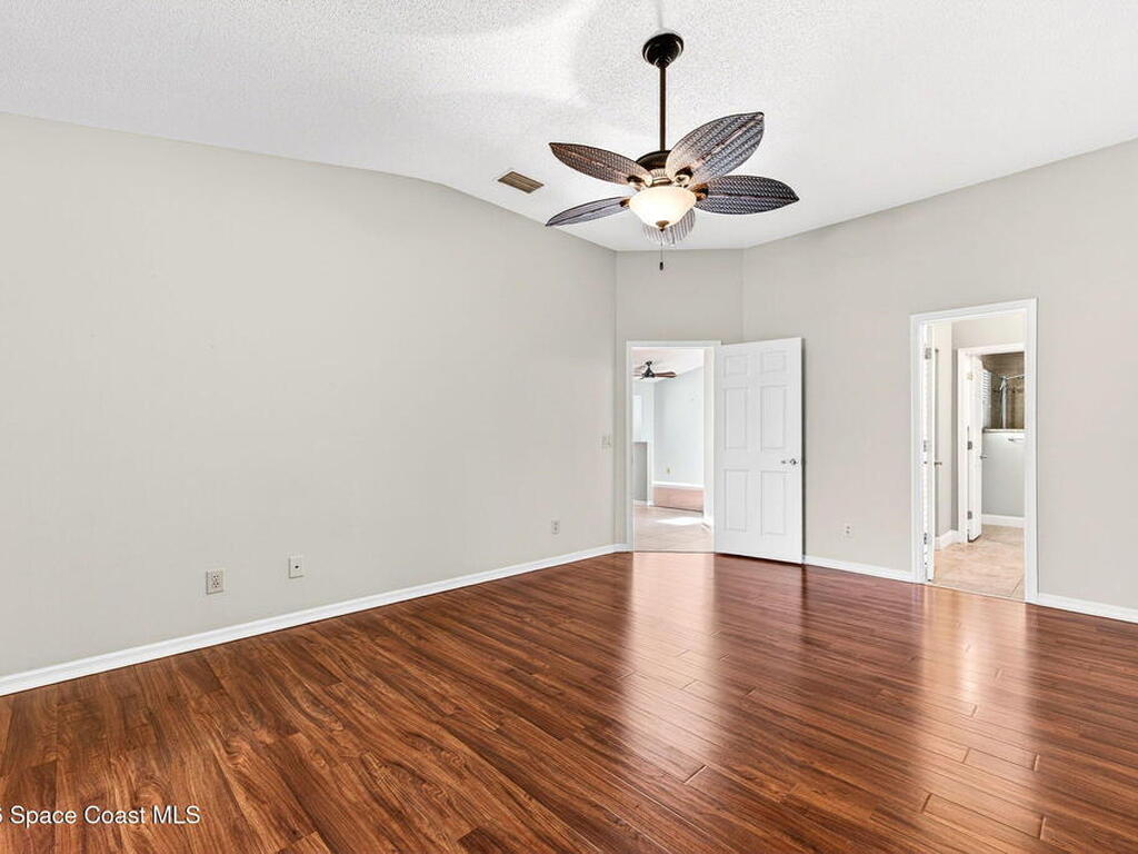 810 Parkside Place, Indian Harbour Beach, FL 32937