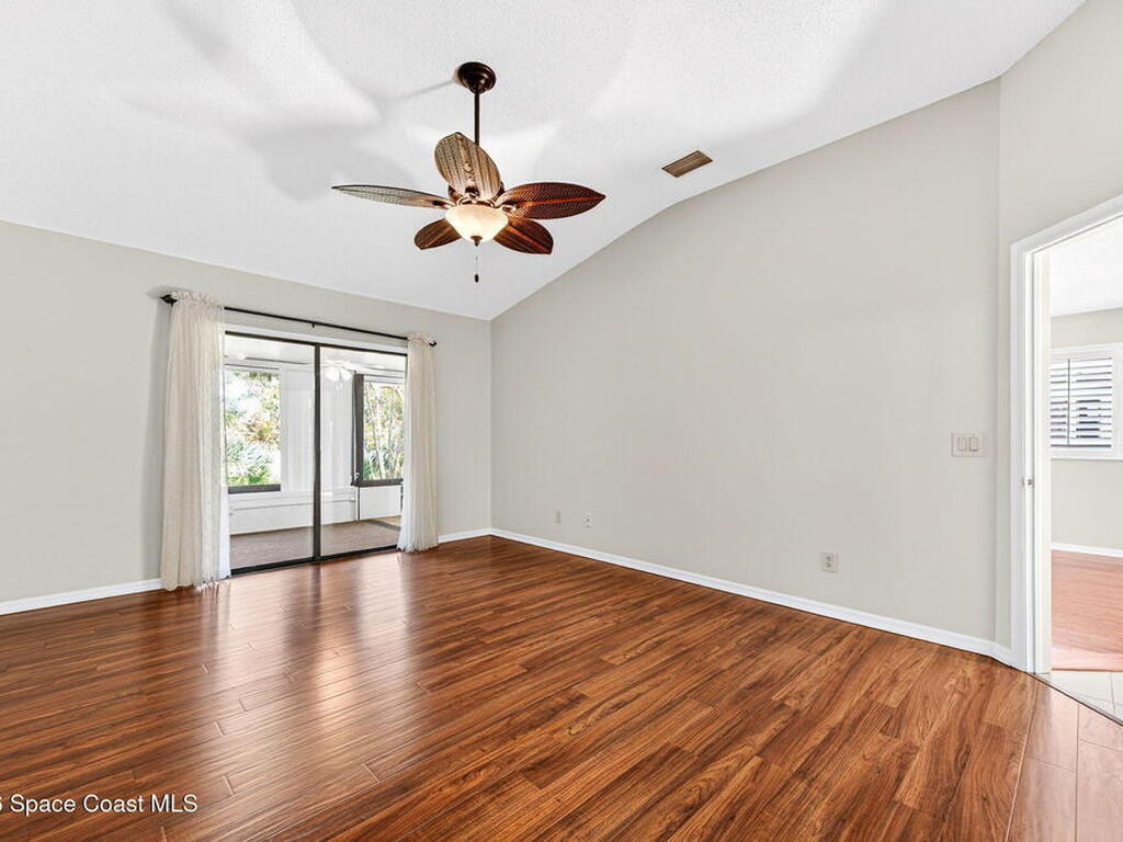 810 Parkside Place, Indian Harbour Beach, FL 32937