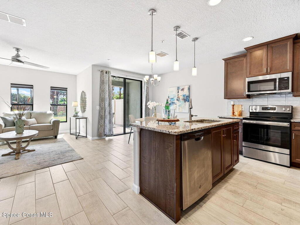 1315 Lara Circle, Rockledge, FL 32955