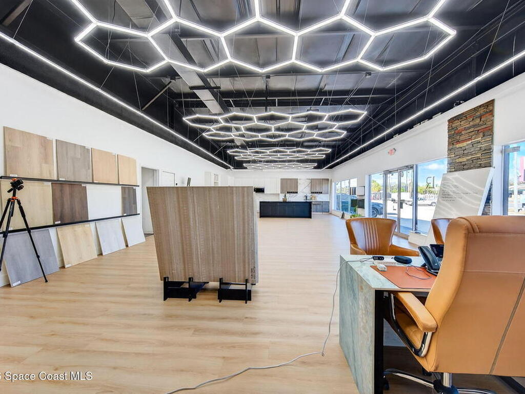 809 N Cocoa Boulevard, Cocoa, FL 32922