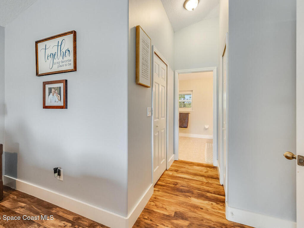 1516 Eagles Circle, Sebastian, FL 32958