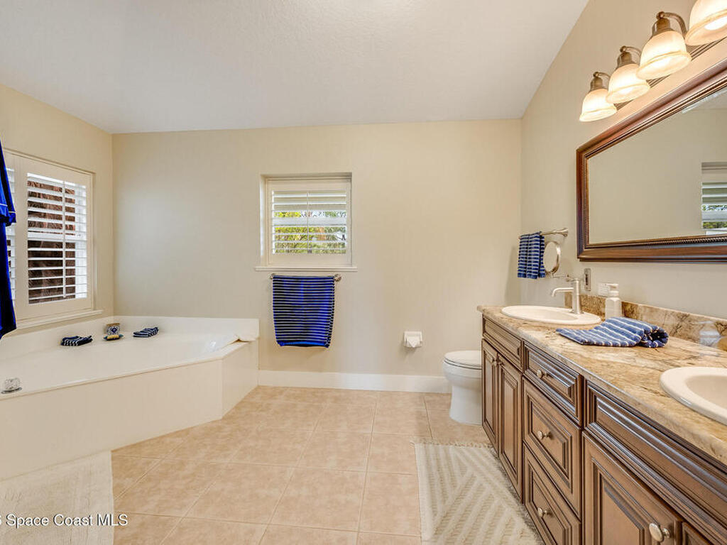 1516 Eagles Circle, Sebastian, FL 32958