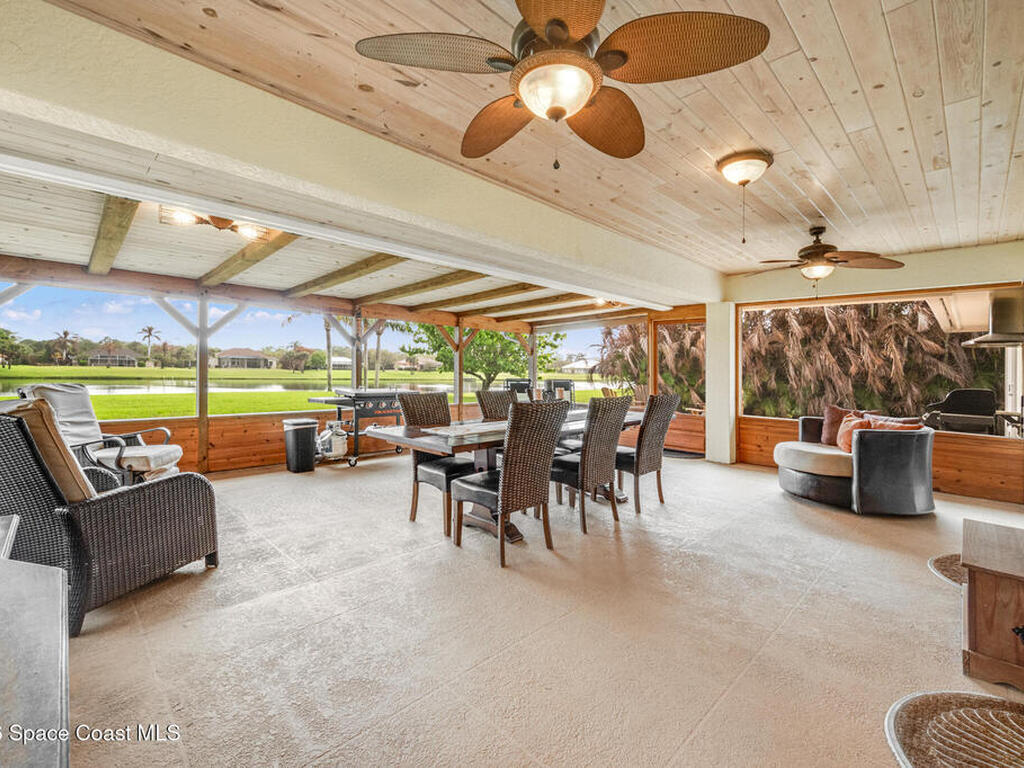 1516 Eagles Circle, Sebastian, FL 32958