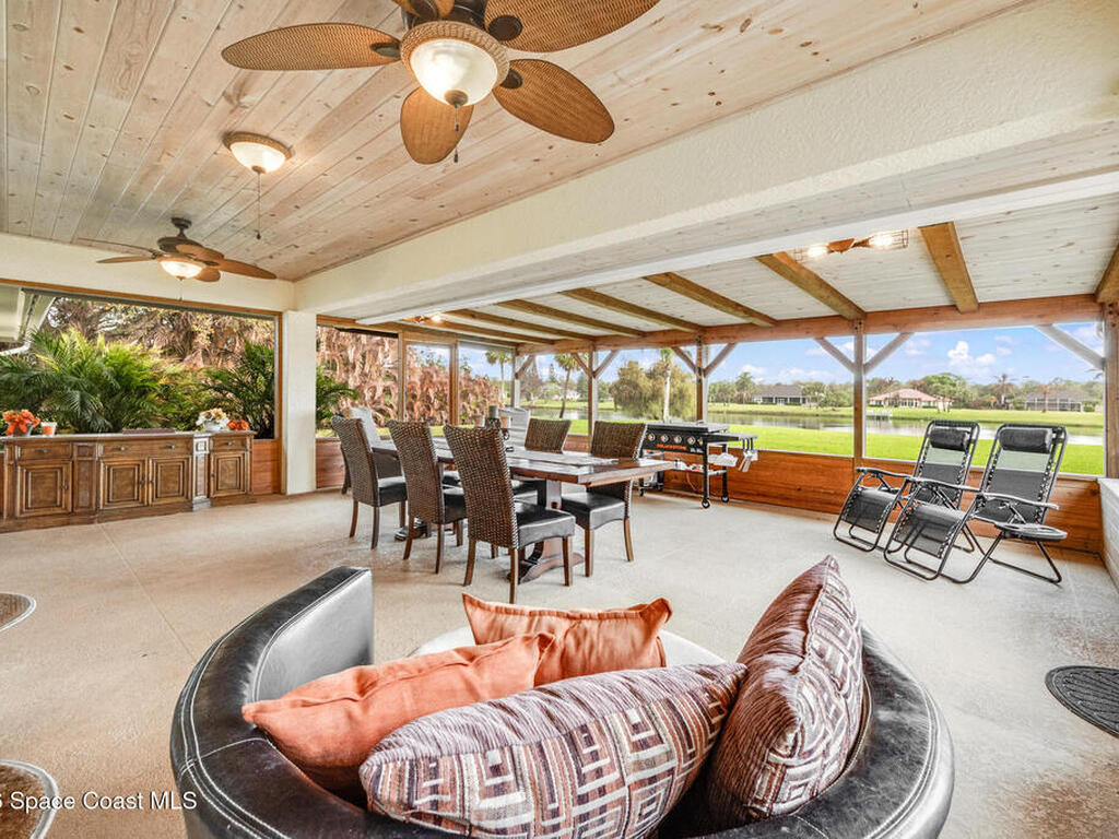 1516 Eagles Circle, Sebastian, FL 32958