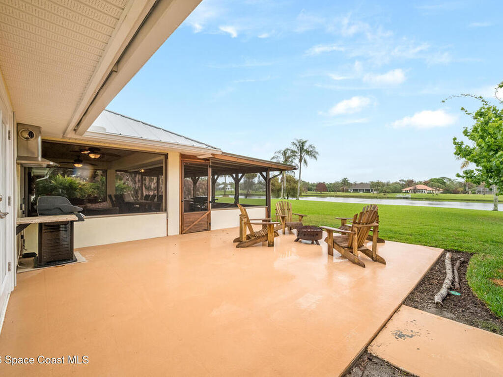 1516 Eagles Circle, Sebastian, FL 32958