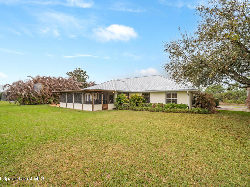 1516 Eagles Circle, Sebastian, FL 32958