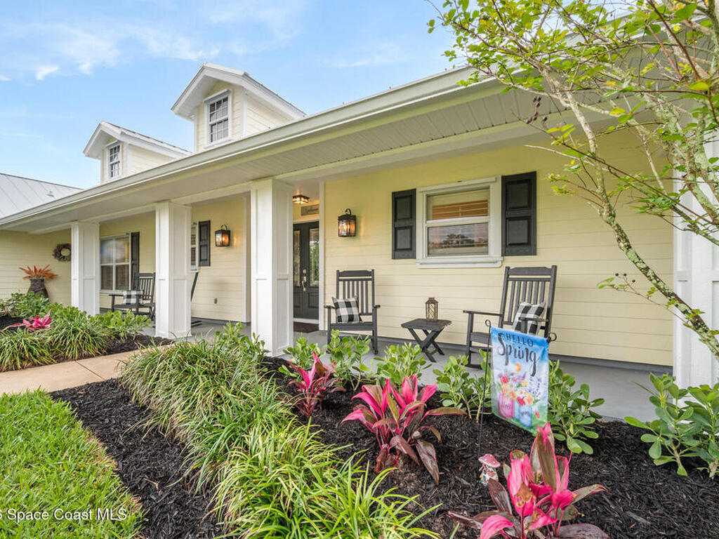 1516 Eagles Circle, Sebastian, FL 32958