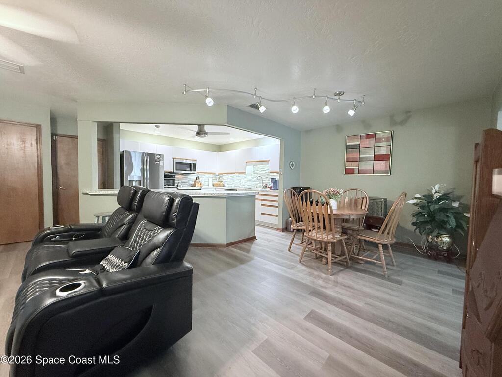 728 Greenwood Manor Circle, West Melbourne, FL 32904