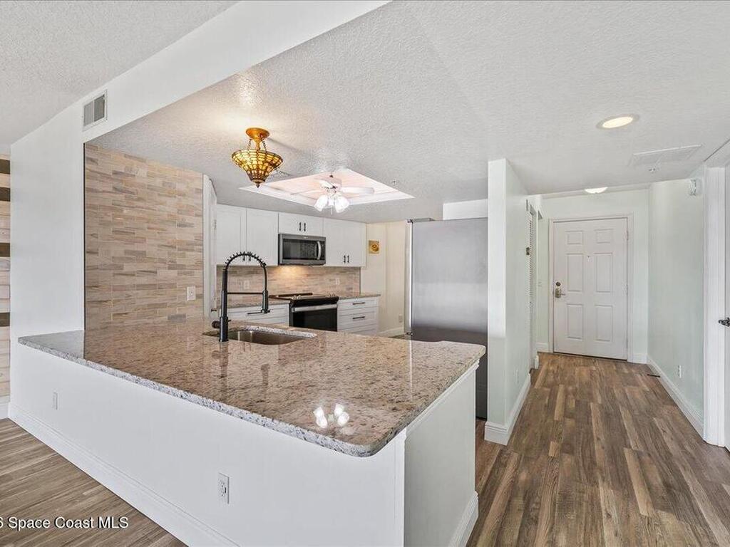 102 Riverside Drive, Cocoa, FL 32922