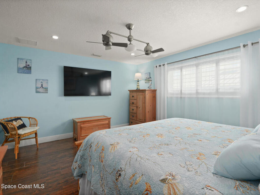 1923 Jimmy Buffett Memorial Highway, Indian Harbour Beach, FL 32937