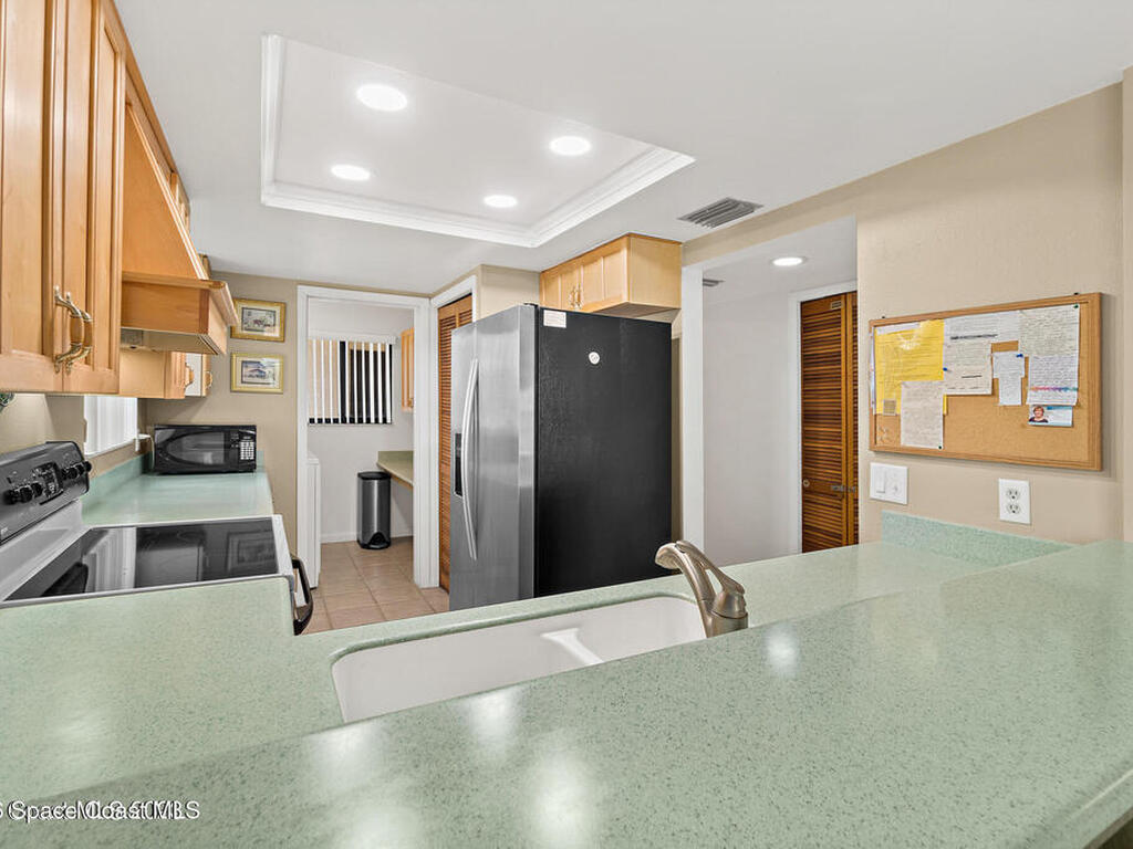 8494 Ridgewood Avenue, Cape Canaveral, FL 32920