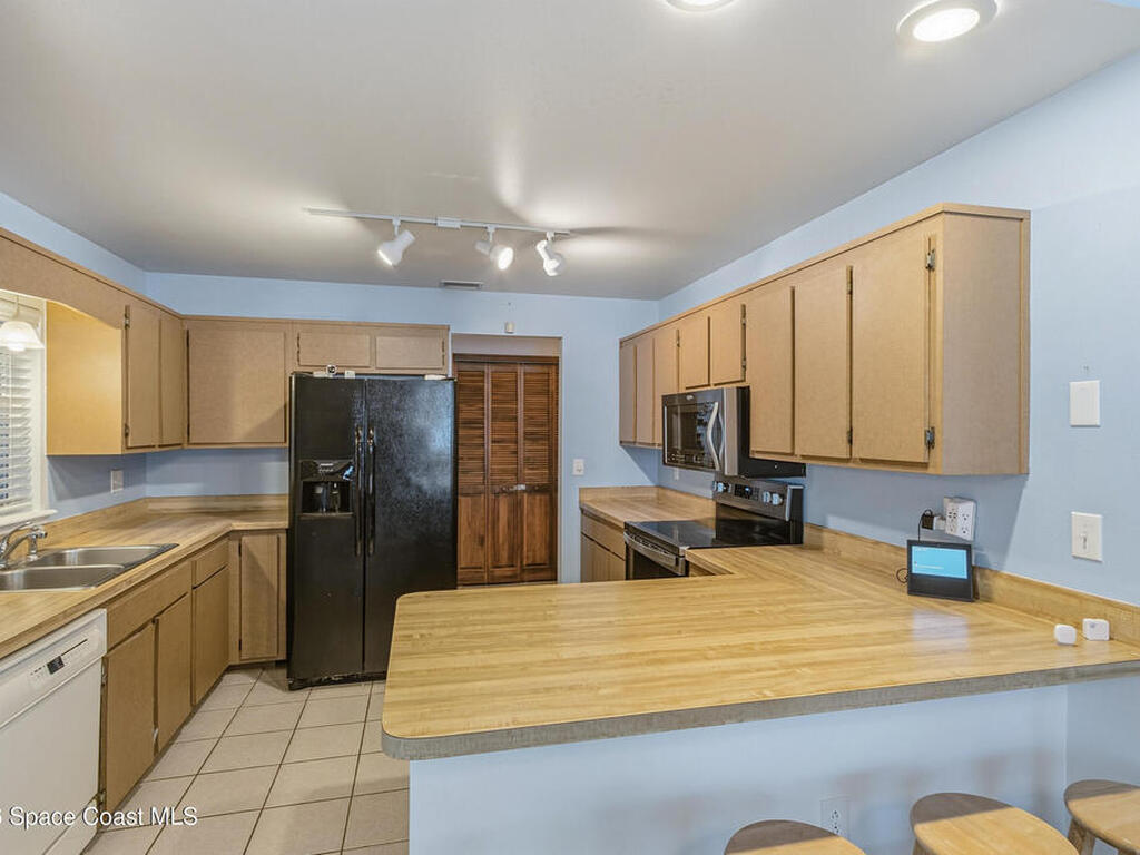 397 Harbor Drive, Cape Canaveral, FL 32920