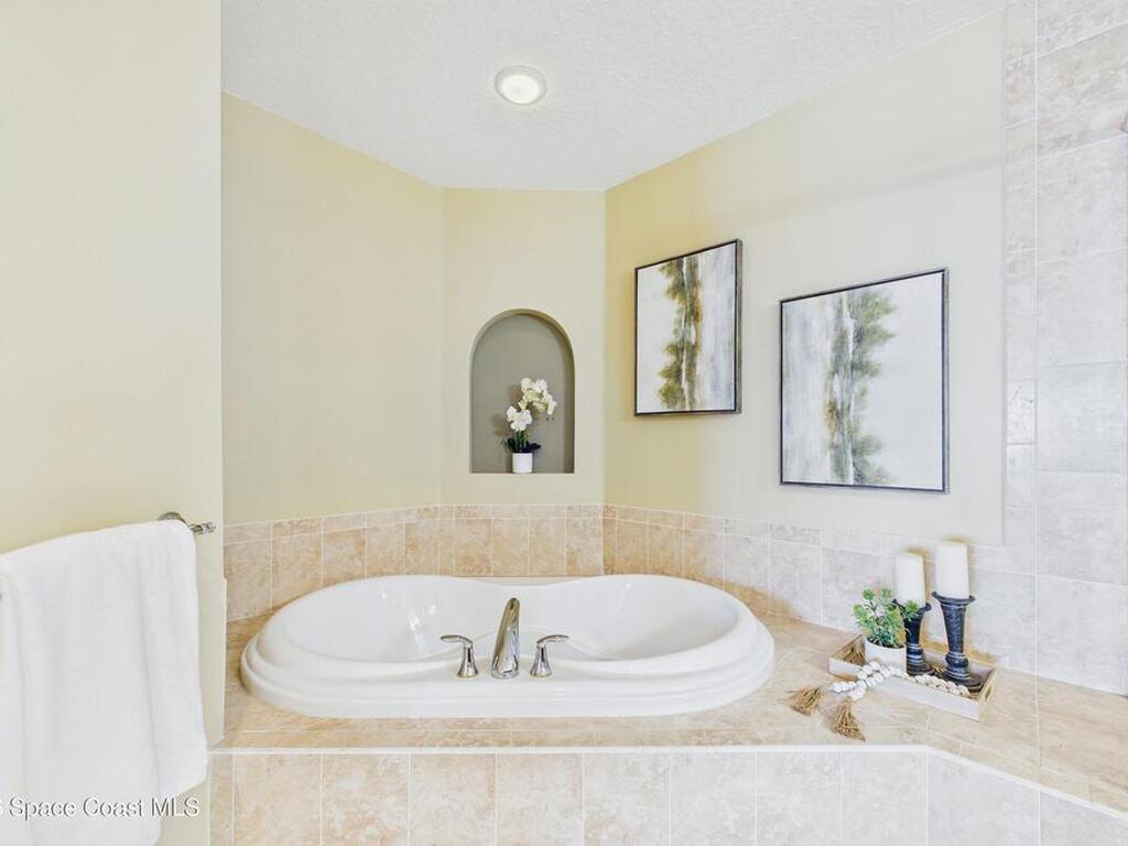 15 N Indian River Drive, Cocoa, FL 32922