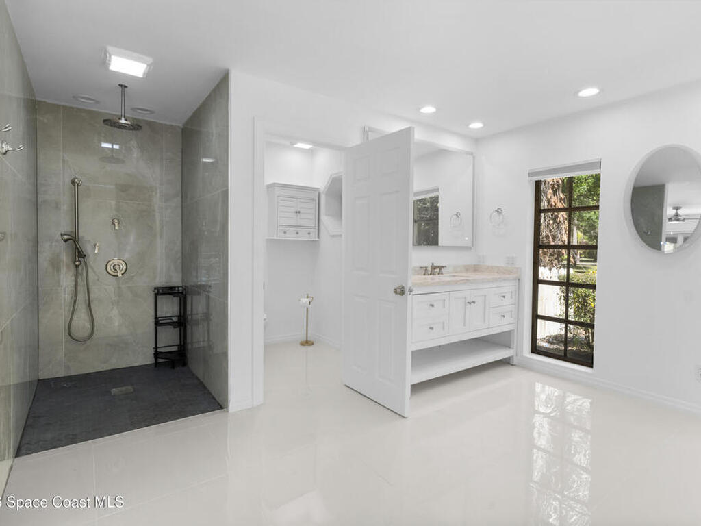 6235 4th Street, Vero Beach, FL 32968