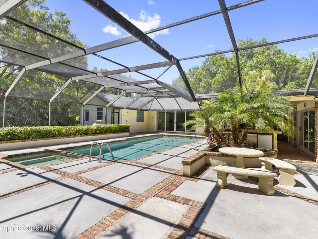 6235 4th Street, Vero Beach, FL 32968