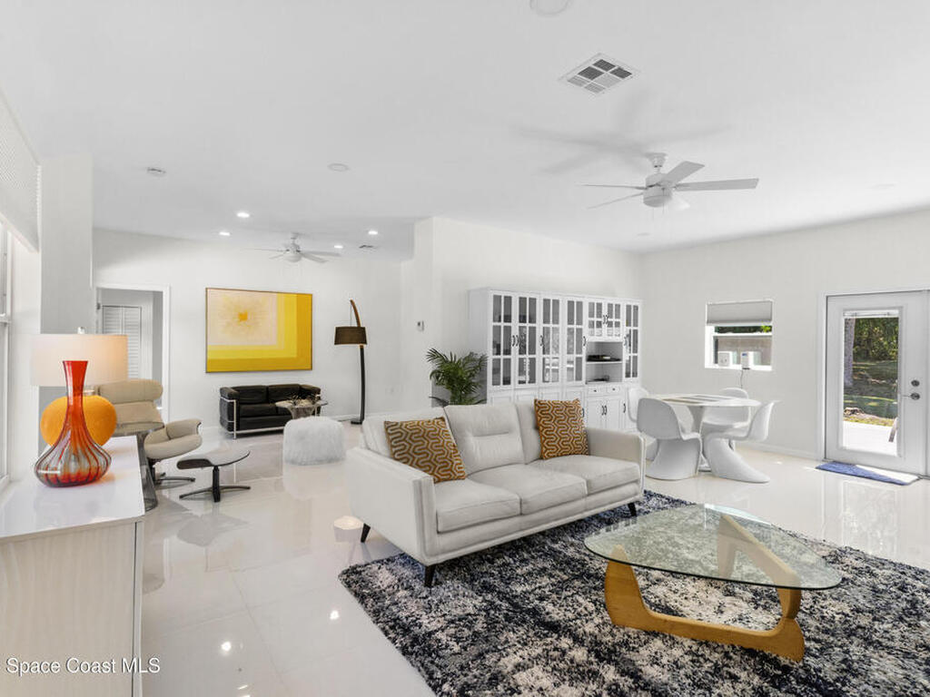6235 4th Street, Vero Beach, FL 32968
