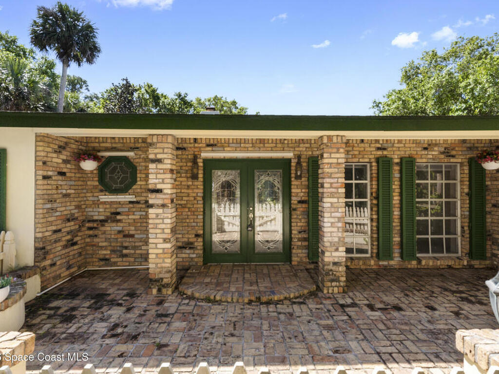 6235 4th Street, Vero Beach, FL 32968