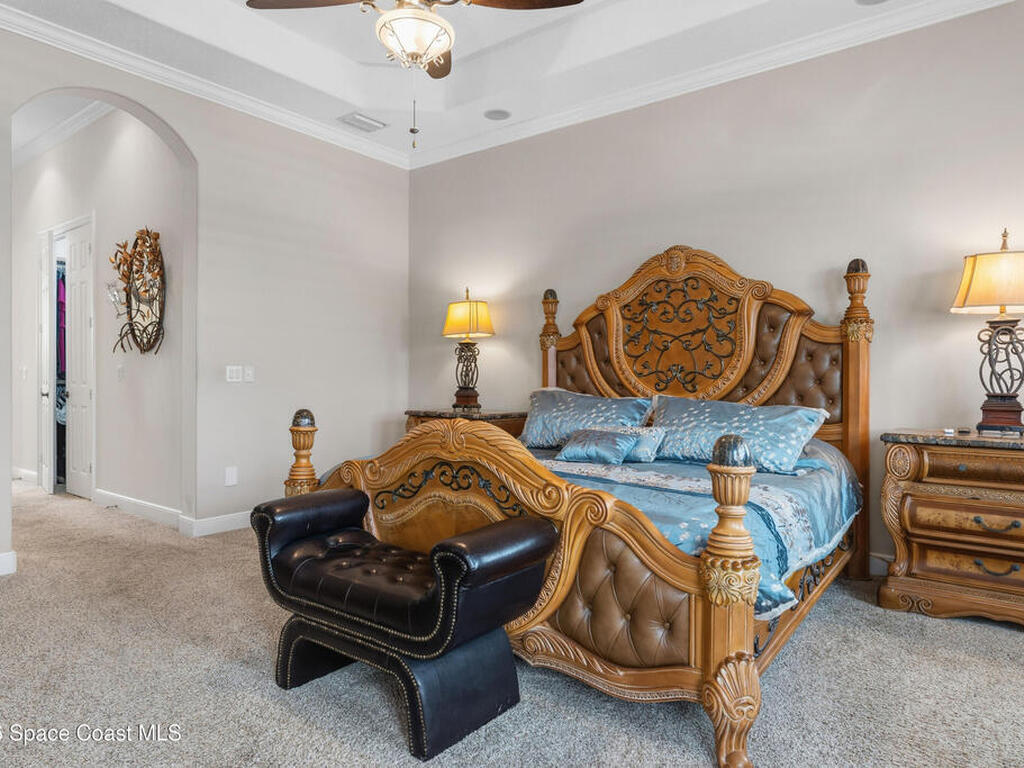 1360 S Village Square, Vero Beach, FL 32966