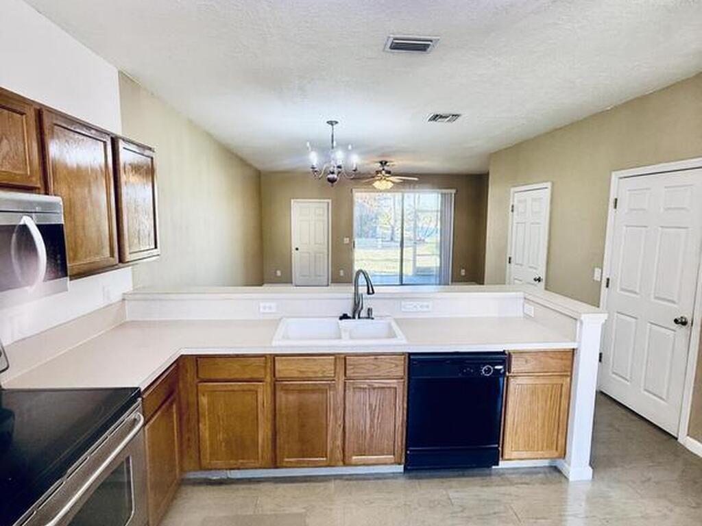 2990 S Fiske Boulevard, Rockledge, FL 32955
