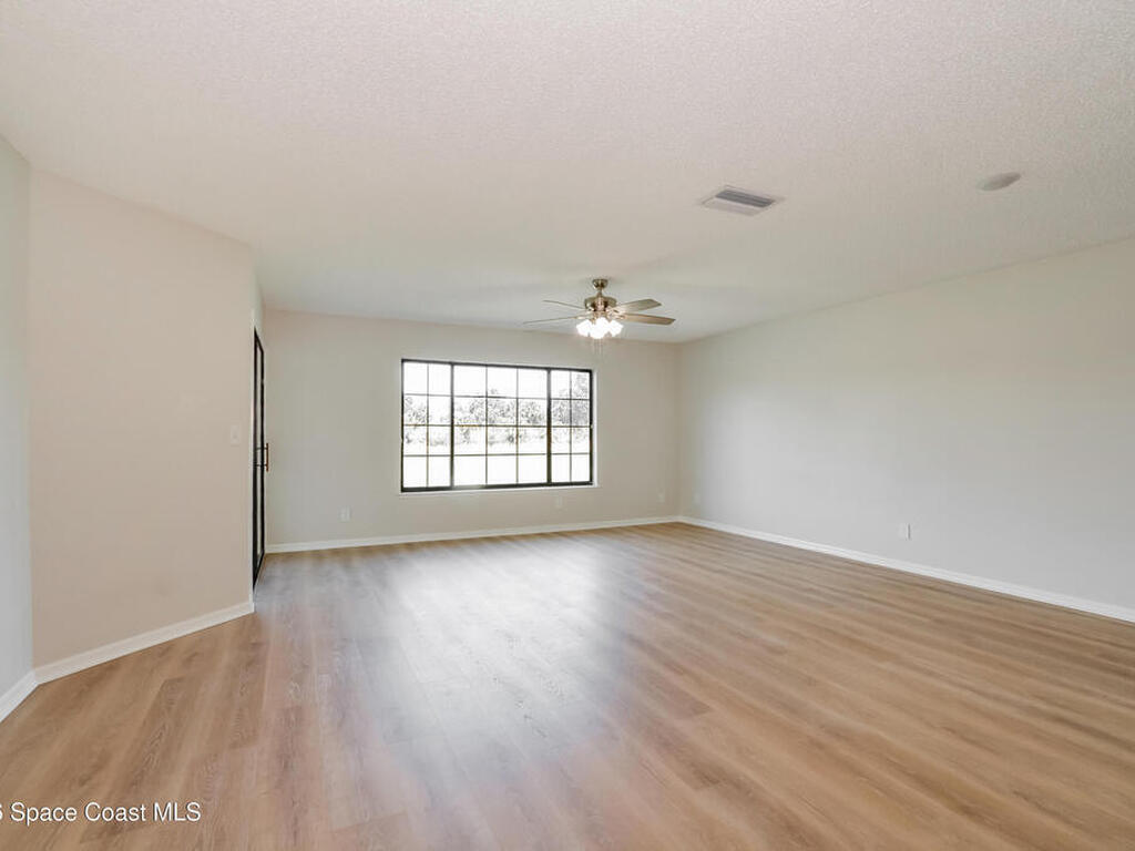 2118 Kings Cross Street, Titusville, FL 32796