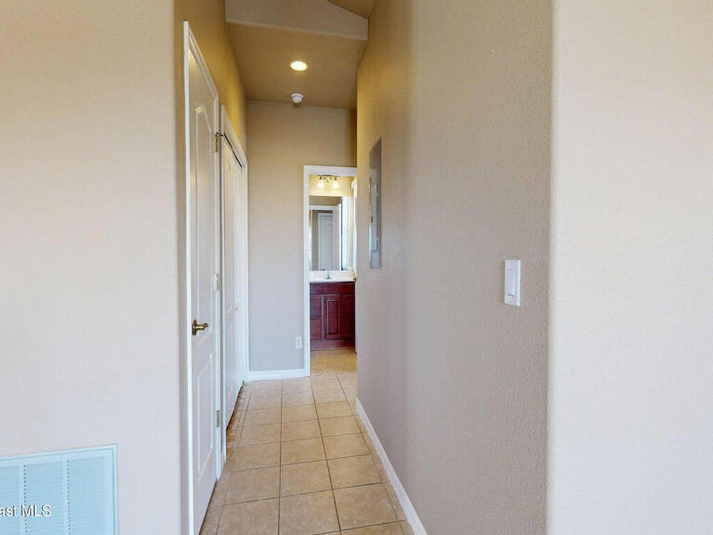 916 Ocaso Lane, Rockledge, FL 32955