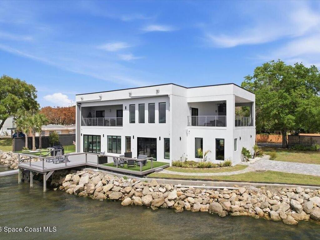 2175 S Tropical Trail, Merritt Island, FL 32952