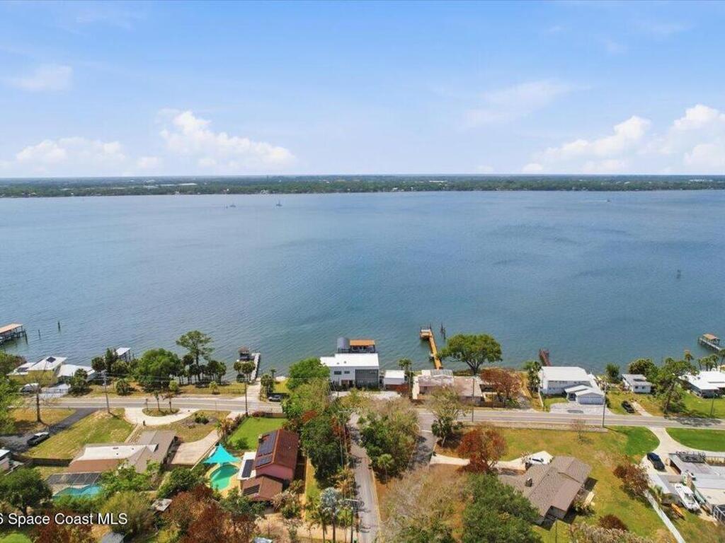 2175 S Tropical Trail, Merritt Island, FL 32952