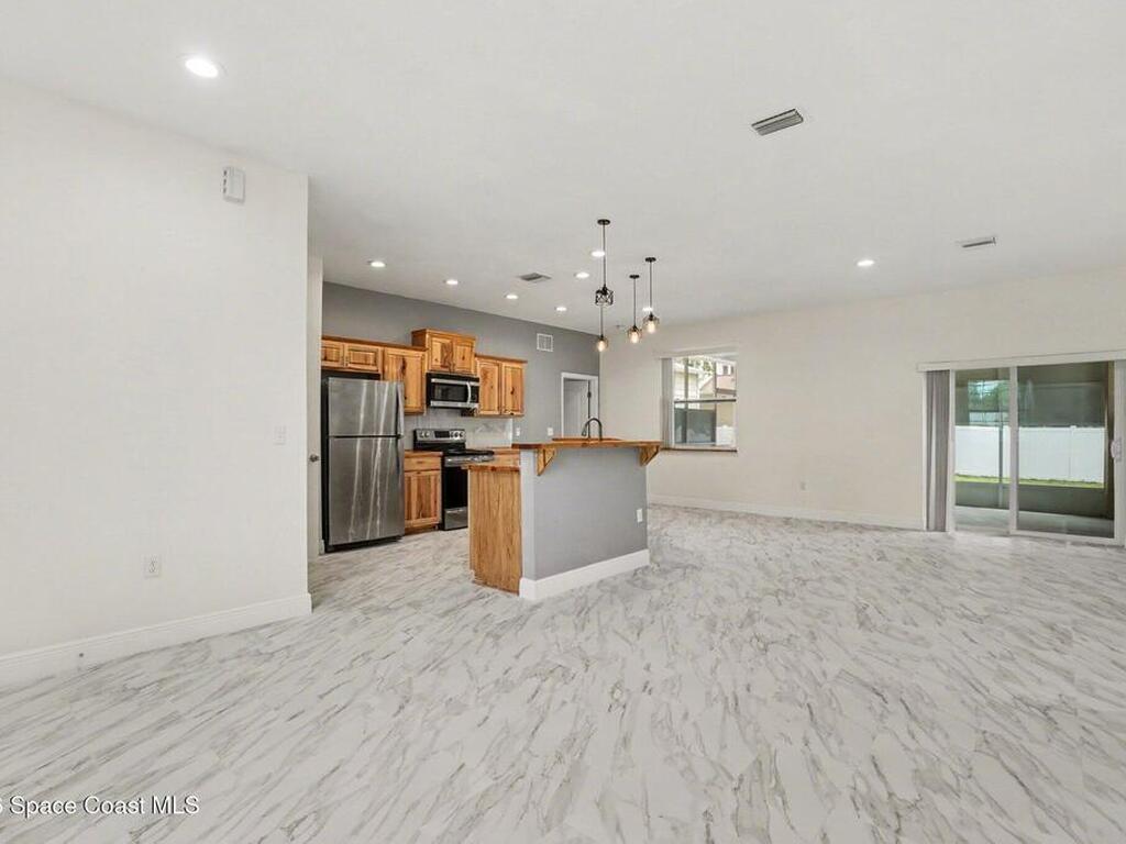 416 La Veta Drive, West Melbourne, FL 32904
