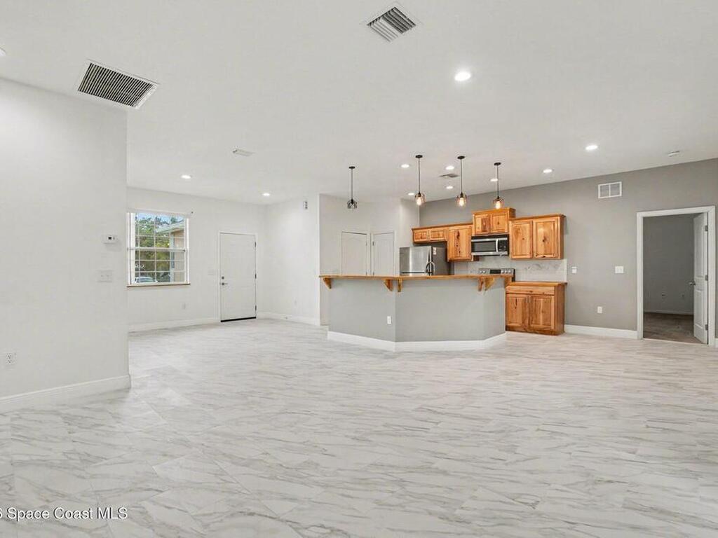 416 La Veta Drive, West Melbourne, FL 32904