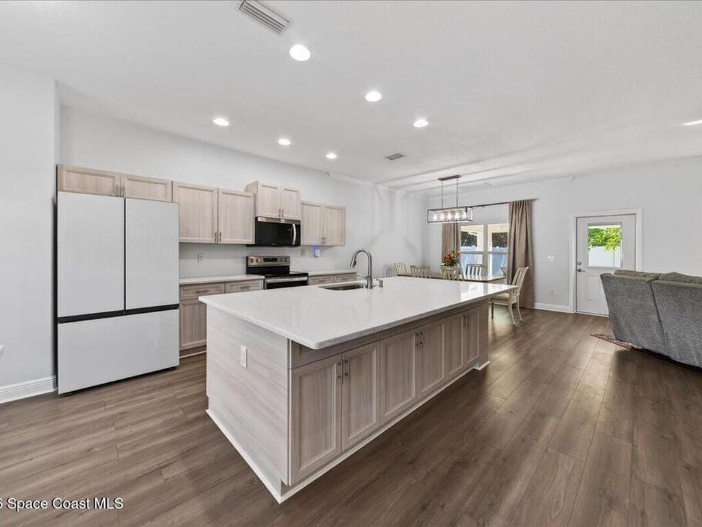 1246 Alaqua Way, West Melbourne, FL 32904