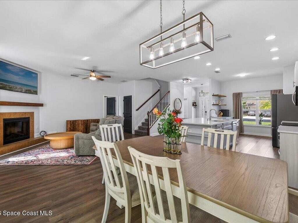1246 Alaqua Way, West Melbourne, FL 32904