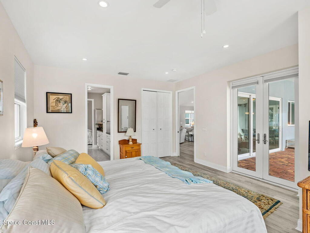 112 Cat Cay Lane, Indian Harbour Beach, FL 32937