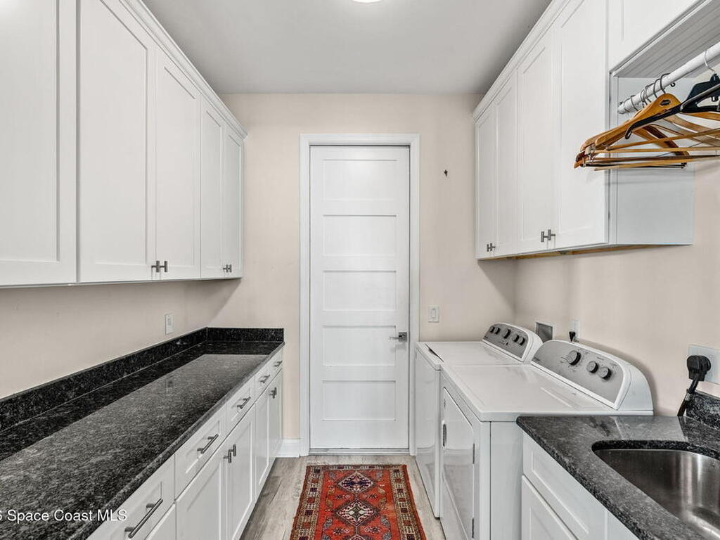 112 Cat Cay Lane, Indian Harbour Beach, FL 32937