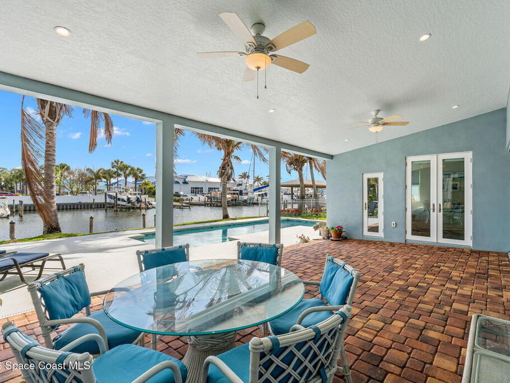 112 Cat Cay Lane, Indian Harbour Beach, FL 32937