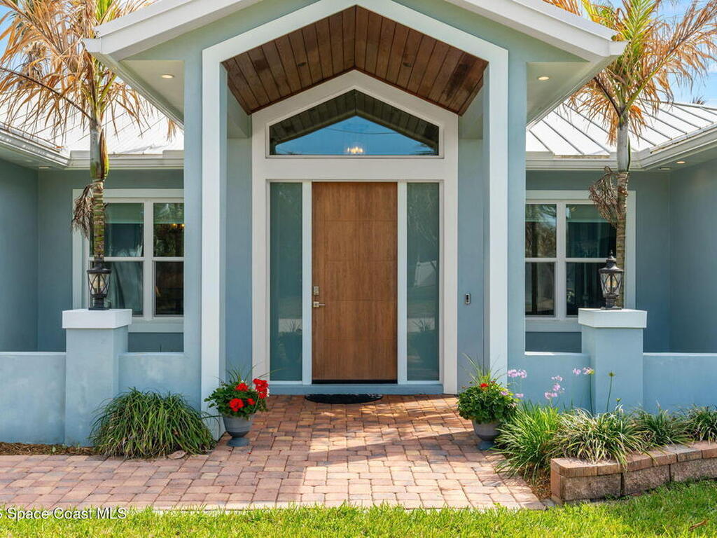 112 Cat Cay Lane, Indian Harbour Beach, FL 32937