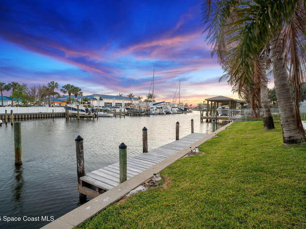 112 Cat Cay Lane, Indian Harbour Beach, FL 32937