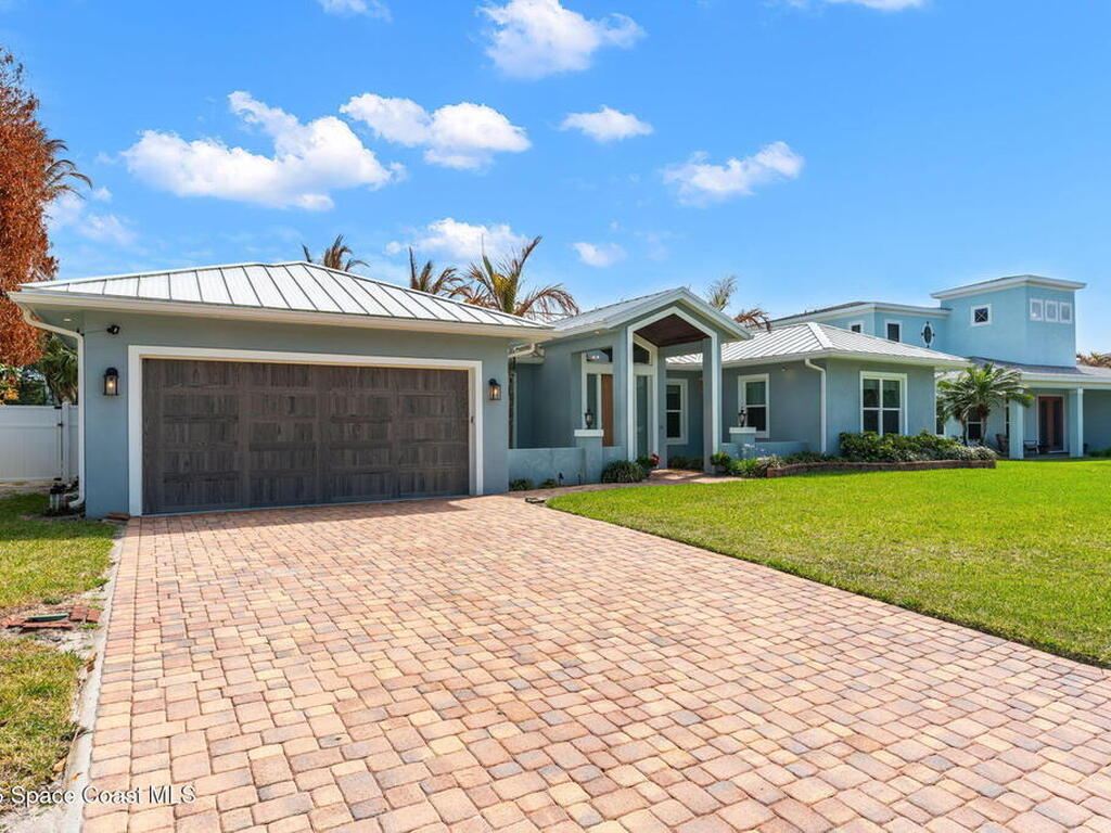 112 Cat Cay Lane, Indian Harbour Beach, FL 32937